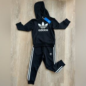 Adidas Trefoil Hoodie Set *New w/Tags* (Size 5-6Y, M Youth)